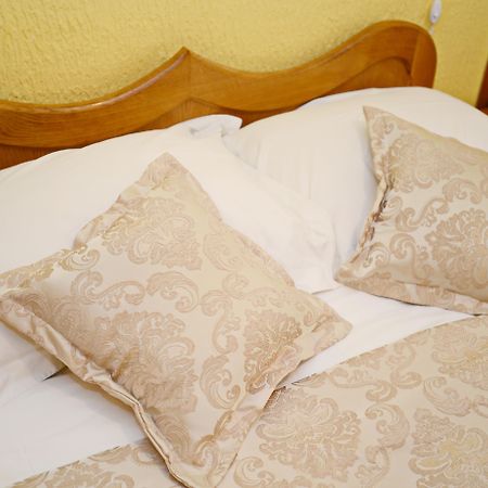 Hotel Marija Kotor Luaran gambar