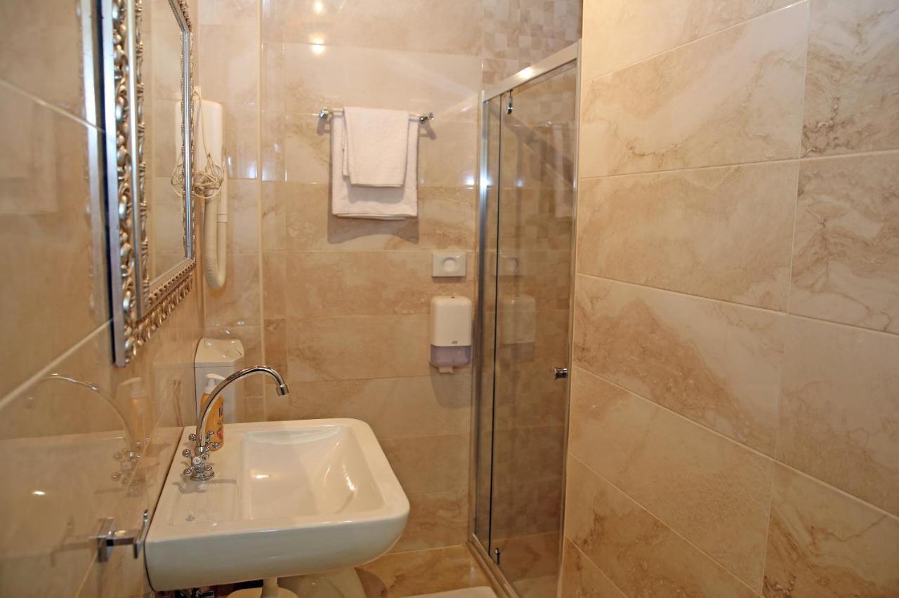 Hotel Marija Kotor Luaran gambar