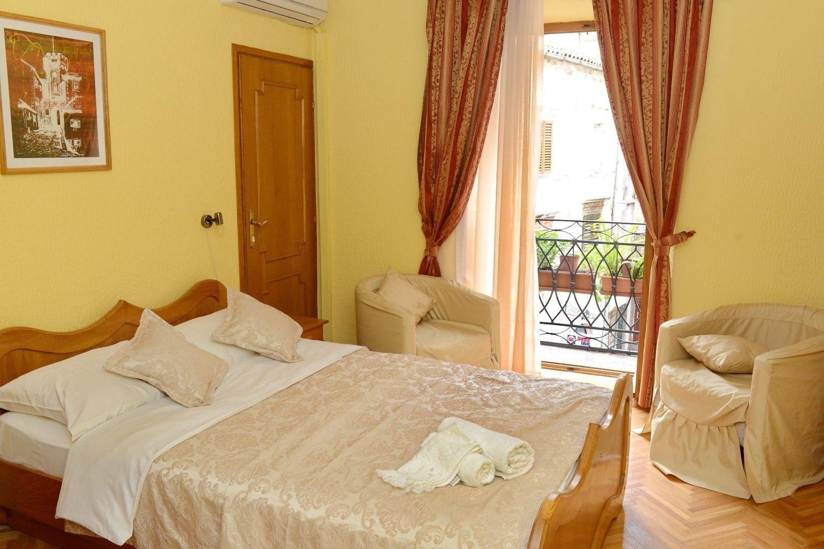 Hotel Marija Kotor Luaran gambar