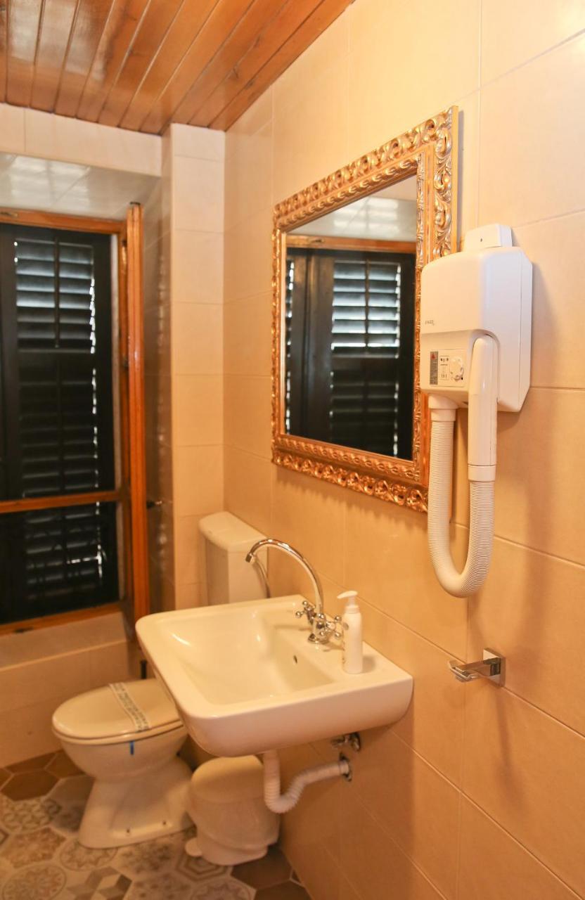 Hotel Marija Kotor Luaran gambar
