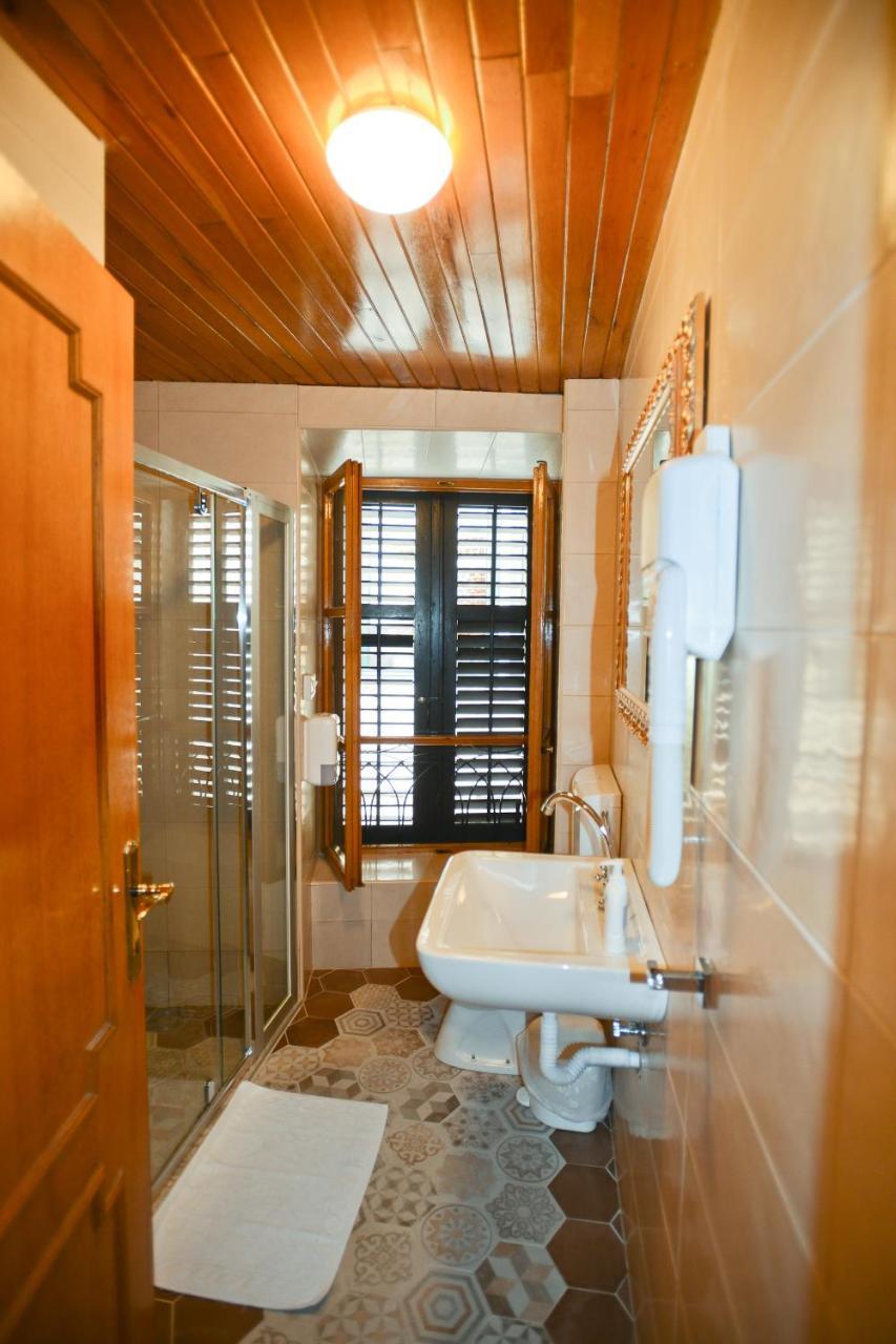 Hotel Marija Kotor Luaran gambar